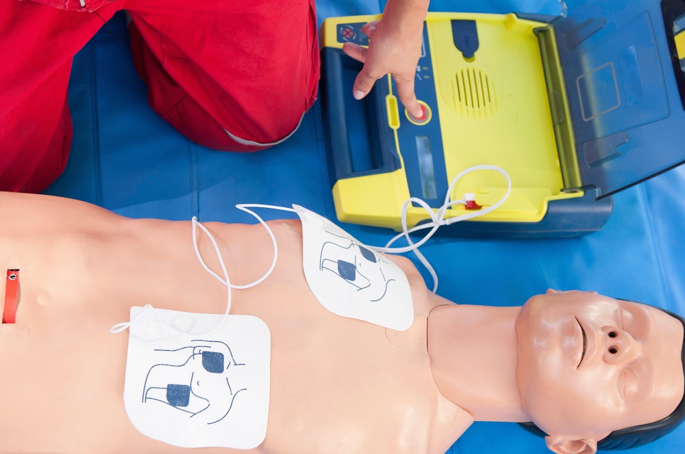How to Use a Defibrillator Correctly